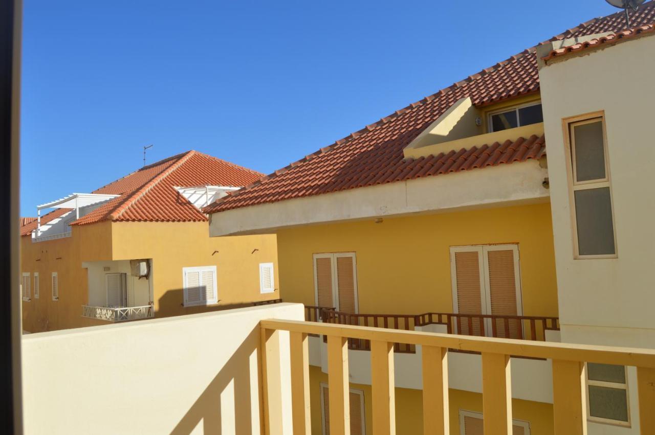 Tres Caravelas Studio Flats Santa Maria Esterno foto